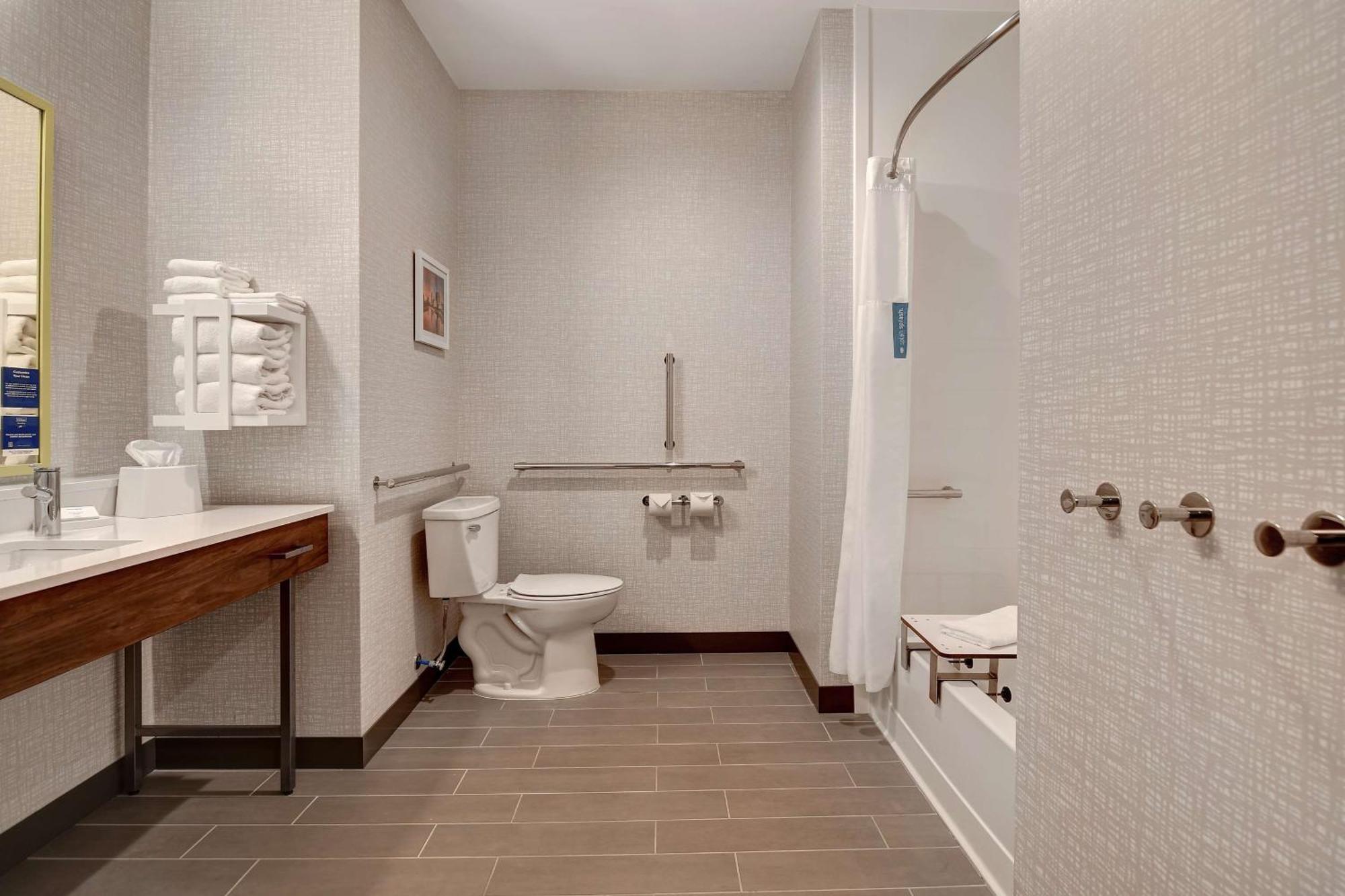Hampton Inn & Suites Canal Winchester Columbus Bagian luar foto